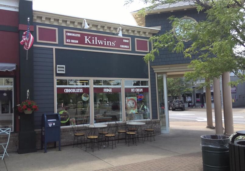 Kilwins chocolate and ice cream shop exterior